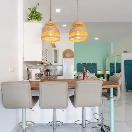Santa Ana And Fun Apartment